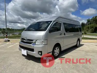 TOYOTA COMMUTER 3.0 AT ปี 2019