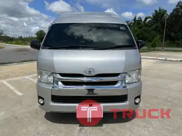 TOYOTA COMMUTER 3.0 AT ปี 2019