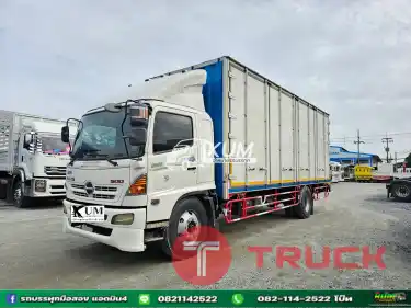 หกล้อตู้สิบบาน HINO FG8J 212 แรง ปี 2555