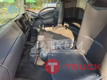 หกล้อตู้สิบบาน Isuzu FTR 240 แรง ปี 60