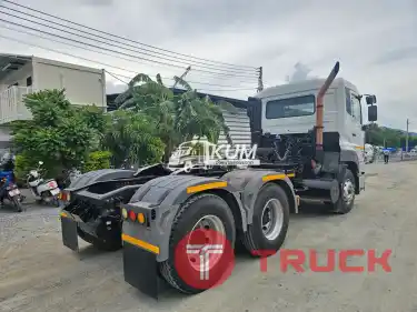 สิบล้อหัวลาก UD GWE 378 แรง ปี 58