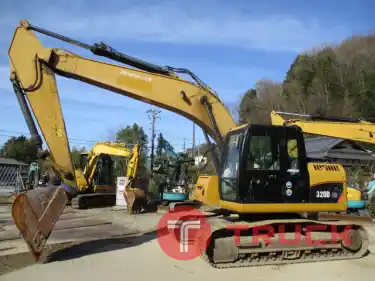 CAT 320DRR ปี2013 ลายแย็ก โทร 080 6565422 หนิง