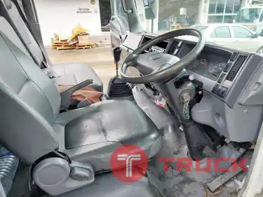 รถบรรทุกตู้ทึบ 6 ล้อ ISUZU ราคา 290,000 บาท ต้องการขายด่วน