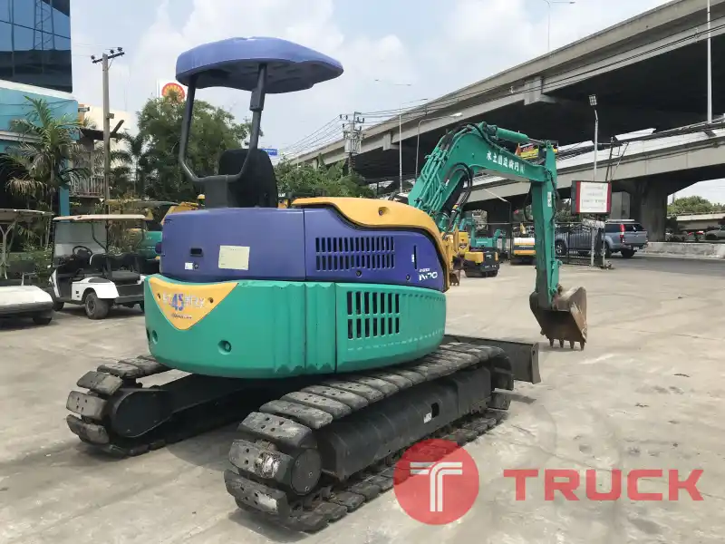รถขุดมือสอง KOMATSU PC45MR-1 พร้อมทำงาน สอบถามเพิ่มเติมที่คุณชัญญา 0658844400