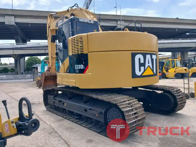 รถขุดมือสอง CAT 320DCR พร้อมทำงาน สอบถามเพิ่มเติมที่คุณชัญญา 0658844400