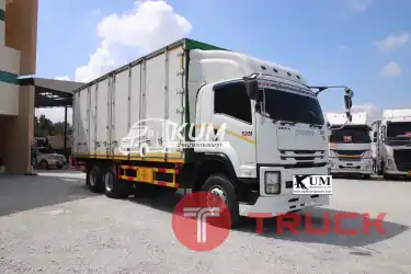 ISUZU FVM 300 แรง ปี 60 เขียว ขาว สวยมาก ซื้อ สด ลด VAT ราคานี้ ราคาเดียวเลยจ๊ะ