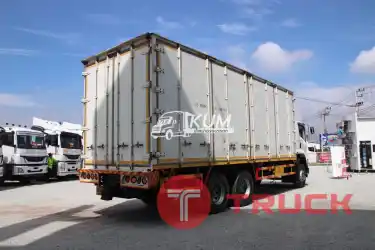 ISUZU FVM 300 แรง ปี 60 เขียว ขาว สวยมาก ซื้อ สด ลด VAT ราคานี้ ราคาเดียวเลยจ๊ะ