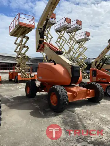 ขายรถกระเช้า JLG บูมข้อศอก 600AJ สูง 18.47 เมตร มือสอง