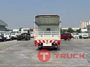 รถบรรทุก 4 ล้อใหญ่ ISUZU NLR ยูโร3