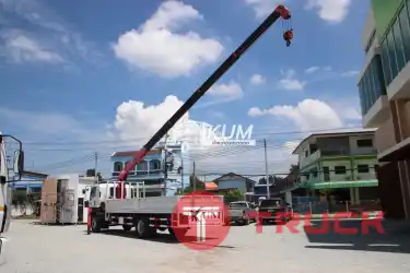 หกล้อเครน Isuzu FTR 240 แรง ปี 60