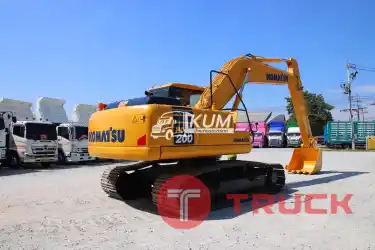 รถแบ็คโฮ Komatsu PC200-7 150 แรง ปี 48