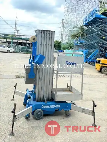 รถกระเช้า Personal Lift Genie AWP30S