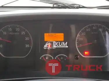 สิบล้อตู้สิบบาน Isuzu FVM 300 แรง ปี 60