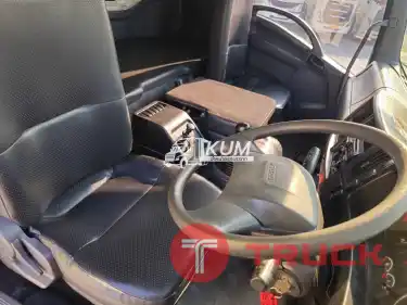 หกล้อตู้สิบบาน Isuzu FTR 240 แรง ปี 60