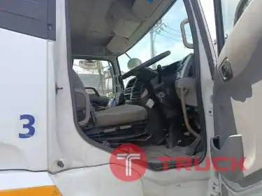ขายรถบรรทุก 10 สิบล้อ พื้นเรียบ พ่วงลูก 378 แรงม้า ปี 60 UD TRUCK