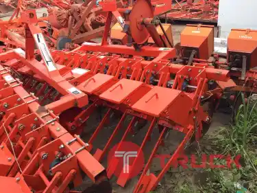 เครื่องหยอดเมล็ดตราช้าง รุ่น MS360-8 มือ2 สภาพใหม่ ใช้งานทนทาน ทำงานเร็ว ขายตามสภาพ ใช้รถรุ่น L32 ,L36,L47,L50 สภาพใหม่ ใช้ทนทาน ขายราคา 30,000 บาท สนใจโทรสอบถาม 065-2401438 น้องเอิญ สนใจเข้ามาเลือกดูที่ร้านได้จ้าา