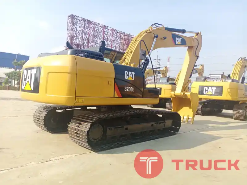รถขุด CAT 320D2 SN.TDZ-00XXX มือสอง ตรวจเช็คพร้อมใช้งาน สนใจติดต่อ ปิ่น ศุภสุตา 089-925-7129
