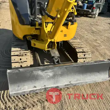 รถขุดเล็ก KOMATSU PC30MR-3