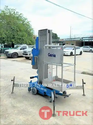 รถกระเช้า Personal Lift Genie AWP30S