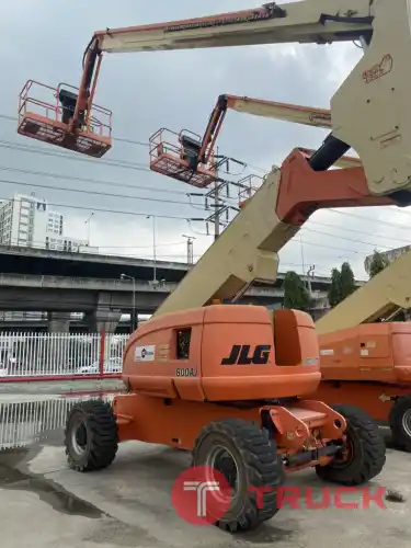 ขายรถกระเช้า JLG บูมข้อศอก 800AJ สูง 24.46 เมตรมือสอง