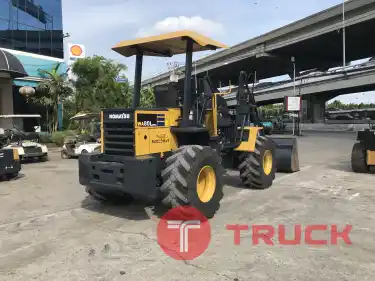 รถตัก KOMATSU WA80L ขนาดเท่ากับ WR8 แขนยาว พร้อมใช้ สอบถามที่คุณชัญญา 0658844400