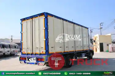 หกล้อตู้สิบบาน HINO VICTOR 500 240แรงม้า ปี 64 7212