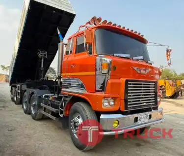 หัวลากพร้อมหางเซมิดั้ม