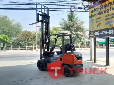 โฟล์คลิฟท์ TOYOTA