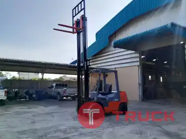 โฟล์คลิฟท์ TOYOTA 3 ตัน
