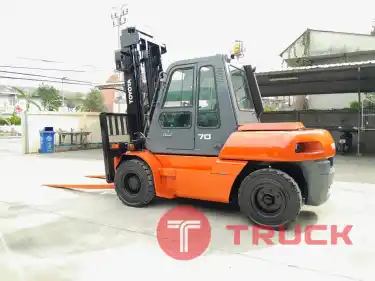 โฟล์คลิฟท์ TOYOTA 7 ตัน