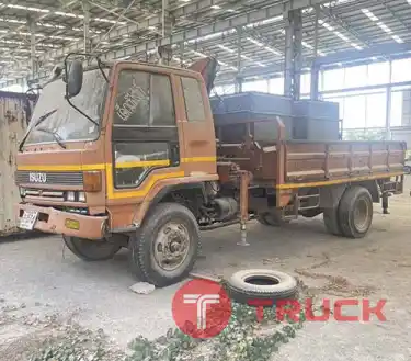 รถบรรทุก 6ล้อ Isuzu พร้อมเครน 1 ตัน Isuzu- รับซื้อรถบรรทุก ทุกสภาพ