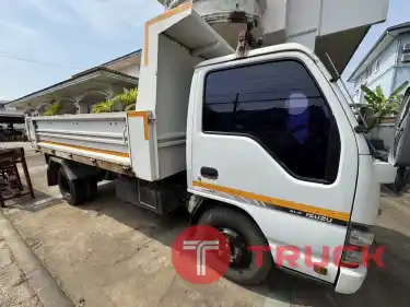ขายรถบรรทุกของ 6ล้อ ดั๊มพ์ปี2007พ.ศ.2550 Isuzu สีขาว NKR 71 LY 52E