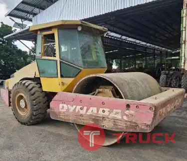 รถบด 20 ตันDYNAPAC CA602