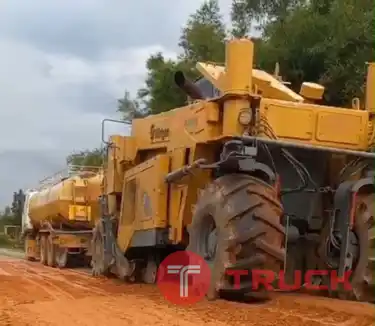 รถกัดถนน ล้อยาง Wirtgen WR2500