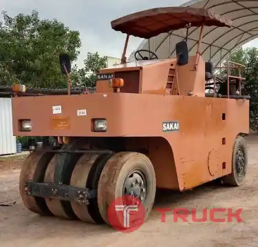 รถบด 9 ล้อยาง SAKAI TS150