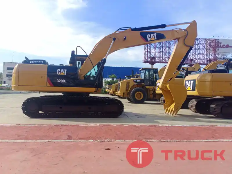 รถขุด CAT 320D2 SN.TDZ-01XXX มือสอง ตรวจเช็คพร้อมใช้งาน สนใจติดต่อ ปิ่น ศุภสุตา 089-925-7129