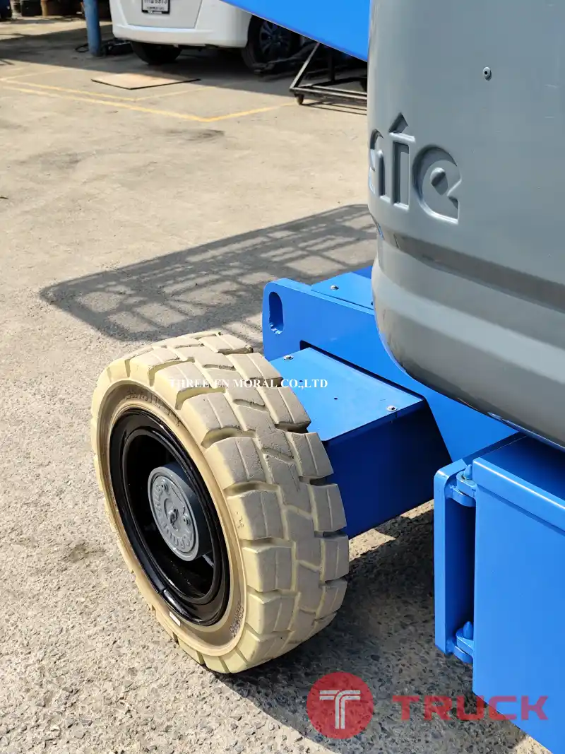 รถกระเช้า Boom Lift Genie Z45-25J