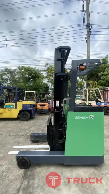 TOYATA 7FBRS18 ฟลูฟรี ปี 2018 ขนาด 1.8 ตัน เสา 3 ท่อน ยกสูงถึง 6 เมตร