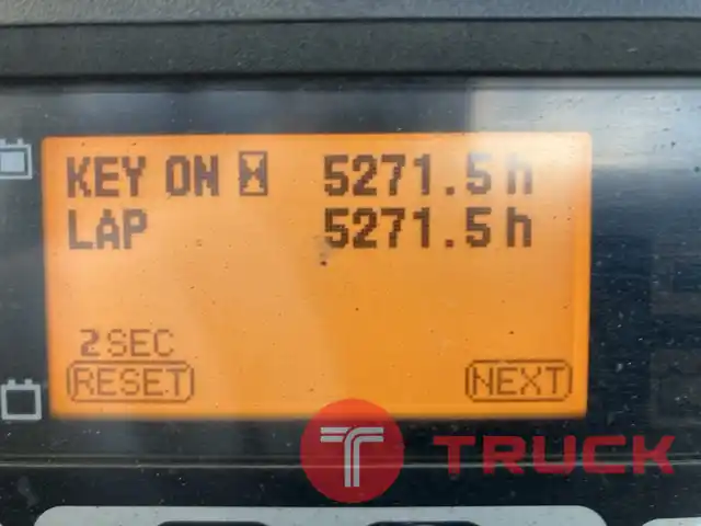ขายฟอร์คลิฟท์ TOYOTA รถยกไฟฟ้าแบบนั่งขับ โมเดล 8FB25 ขนาด 2.5 ตัน