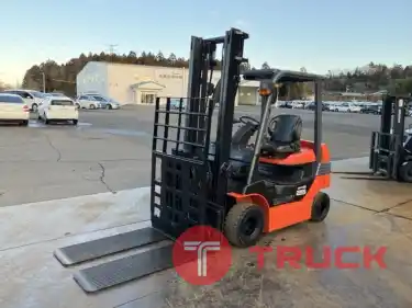 ขายฟอร์คลิฟท์ TOYOTA รถยกไฟฟ้าแบบนั่งขับ โมเดล 8FB25 ขนาด 2.5 ตัน