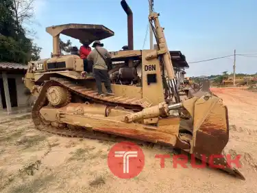 แทรกเตอร์ดันดินCaterpillar D8N