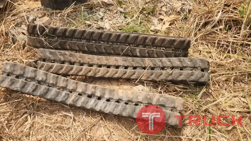 ขาย แทรคยาง รถขุด แบคโฮ เก่านอกแท้ เบอร์ 180x72x40 ข้อ ราคาเส้นละ 6,000 บาท