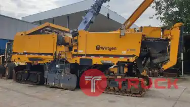 รถกัดถนน Wirtgen W2200