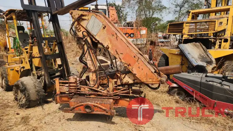 ขายต่ำกว่าทุน เฮี๊ยบพับเก็บ 3 ตัน เก่าญี่ปุ่น ปอกยืดได้ 5 เมตร มีขาตั้งมา 1 ข้าง