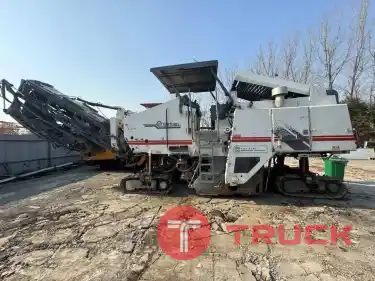 รถกัดถนนWIRTGEN W2000