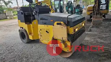 รถบดหน้าเหล็กหลังเหล็กแบบสั่นสะเทือนBomag BW115AC-2