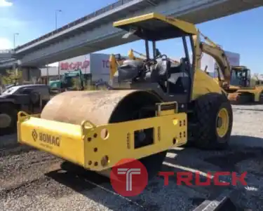 รถบด 10 ตัน BOMAG BW211D-4D