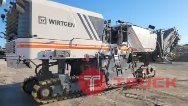 รถกัดถนน Wirtgen W220