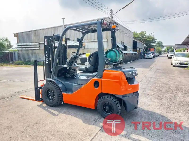 ขายรถโฟล์คลิฟท์มือสองญี่ปุ่น TOYOTA 8FG25FSV40