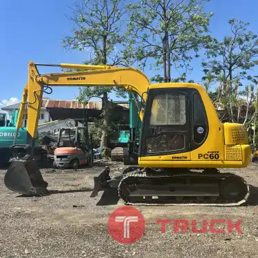 รถขุด KOMATSU PC60-7